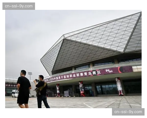 青岛国信篮球馆启动季后赛前场馆设施全面升级 青岛国信篮球馆启动季后赛前场馆设施全面升级